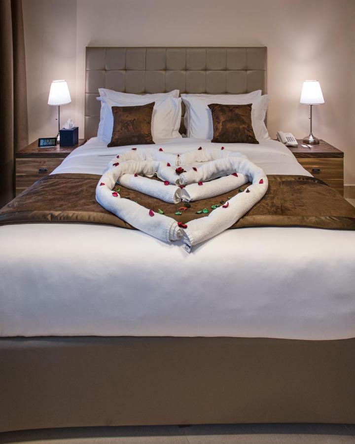 Viola Hotel Apartments Charjah Extérieur photo