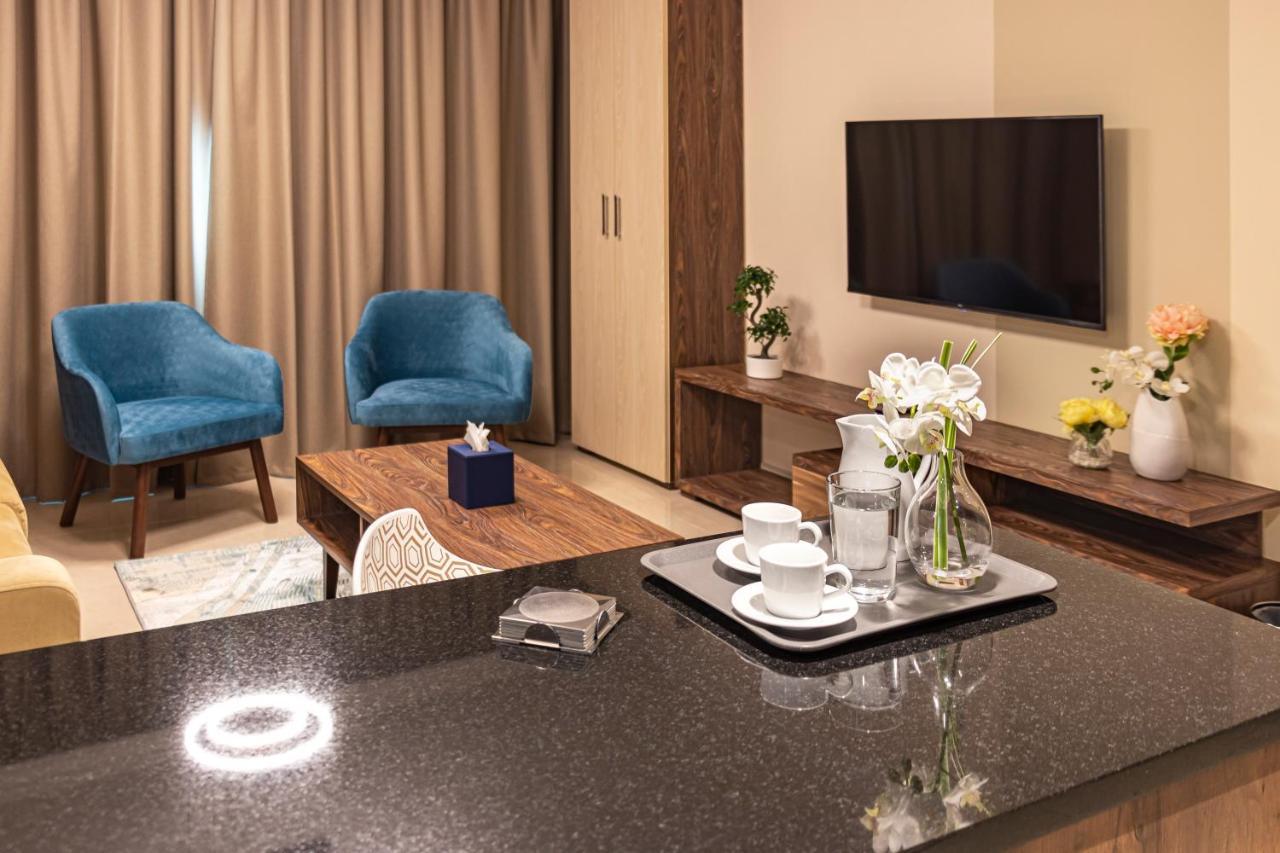 Viola Hotel Apartments Charjah Extérieur photo